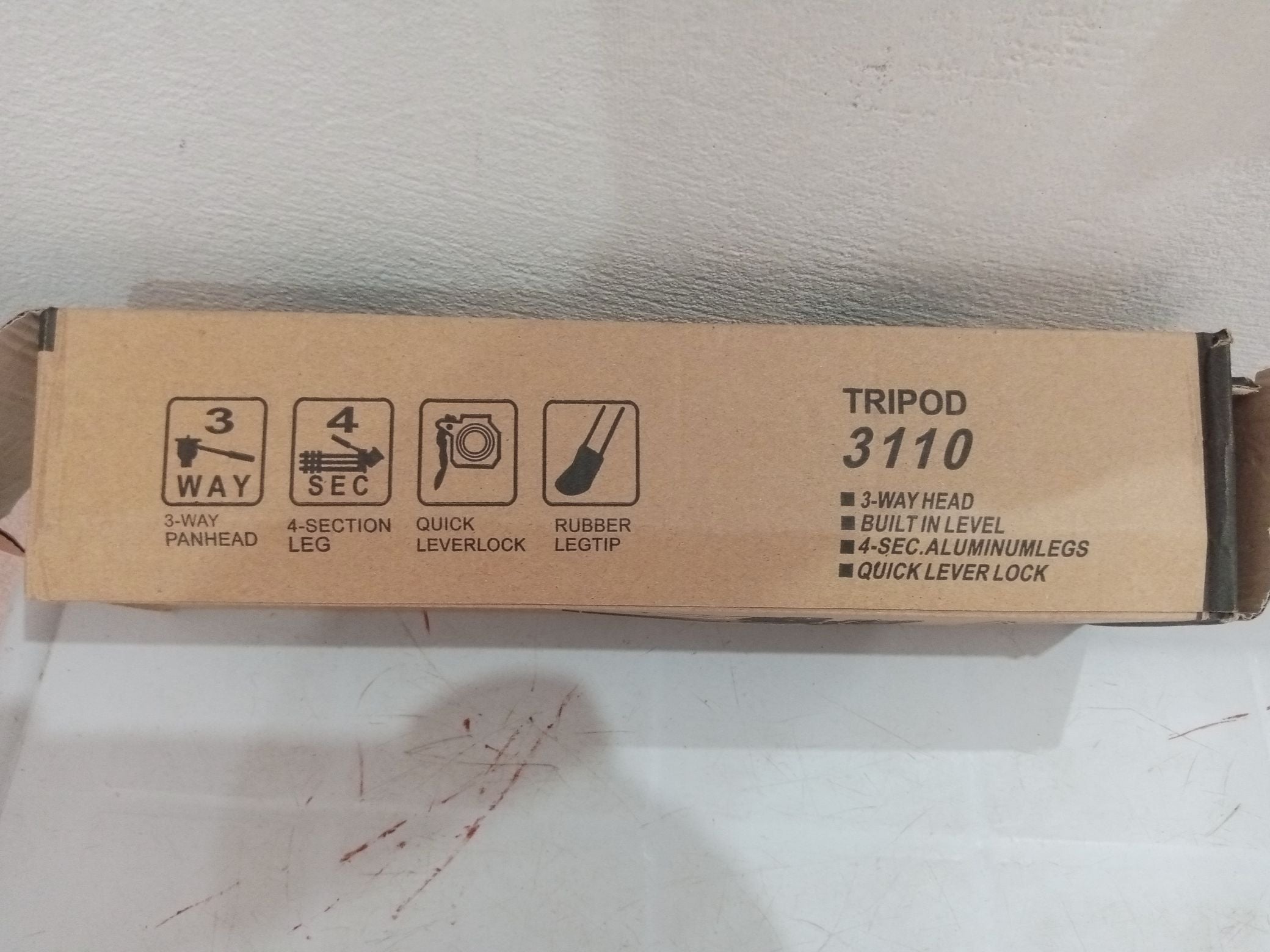Tripod 3110: Lightweight Aluminum Camera and Smartphone Stand